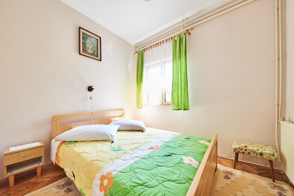 Apartment Erika Umag Luaran gambar
